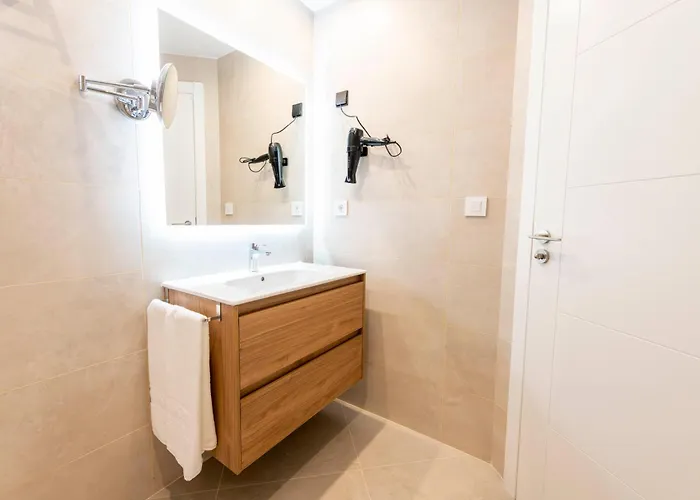 Silken Goya 오비에도